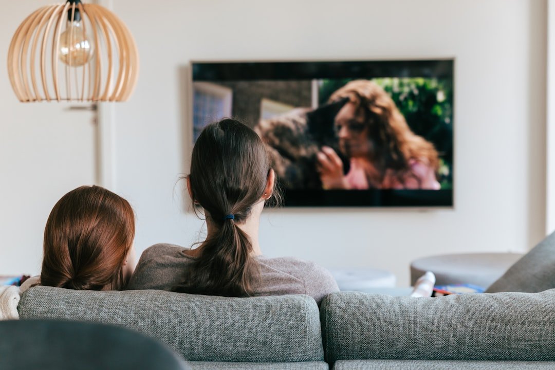 Smart TV in un soggiorno